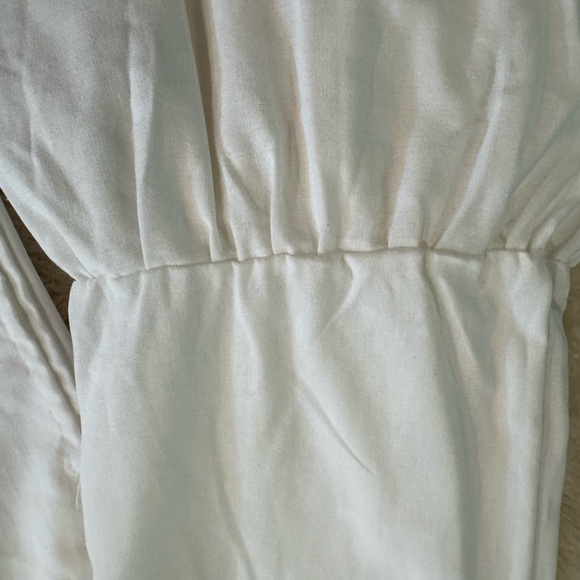 Elegant White Gathered Top - Picture 1 of 2
